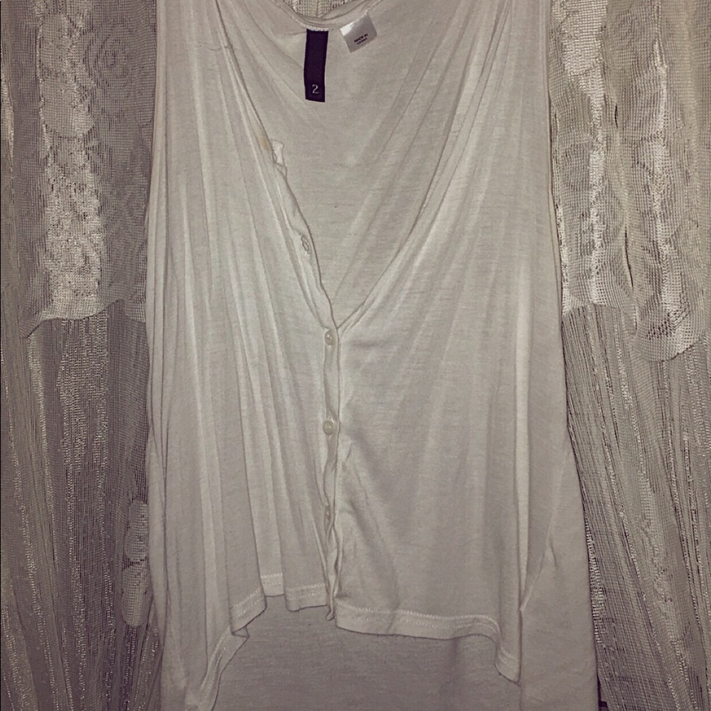 Botton up tee